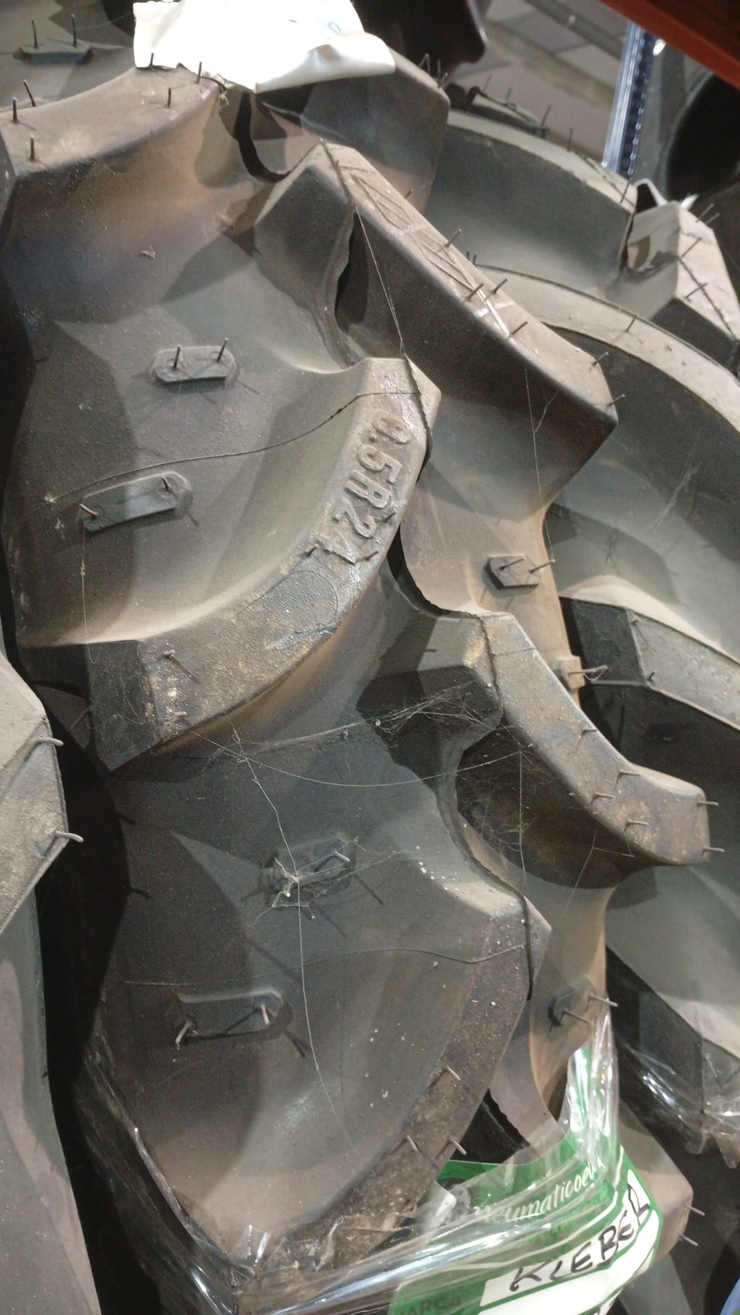 KLEBER 9.5R24 - Imagen 4