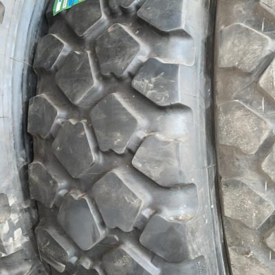 MICHELIN 275/80R20