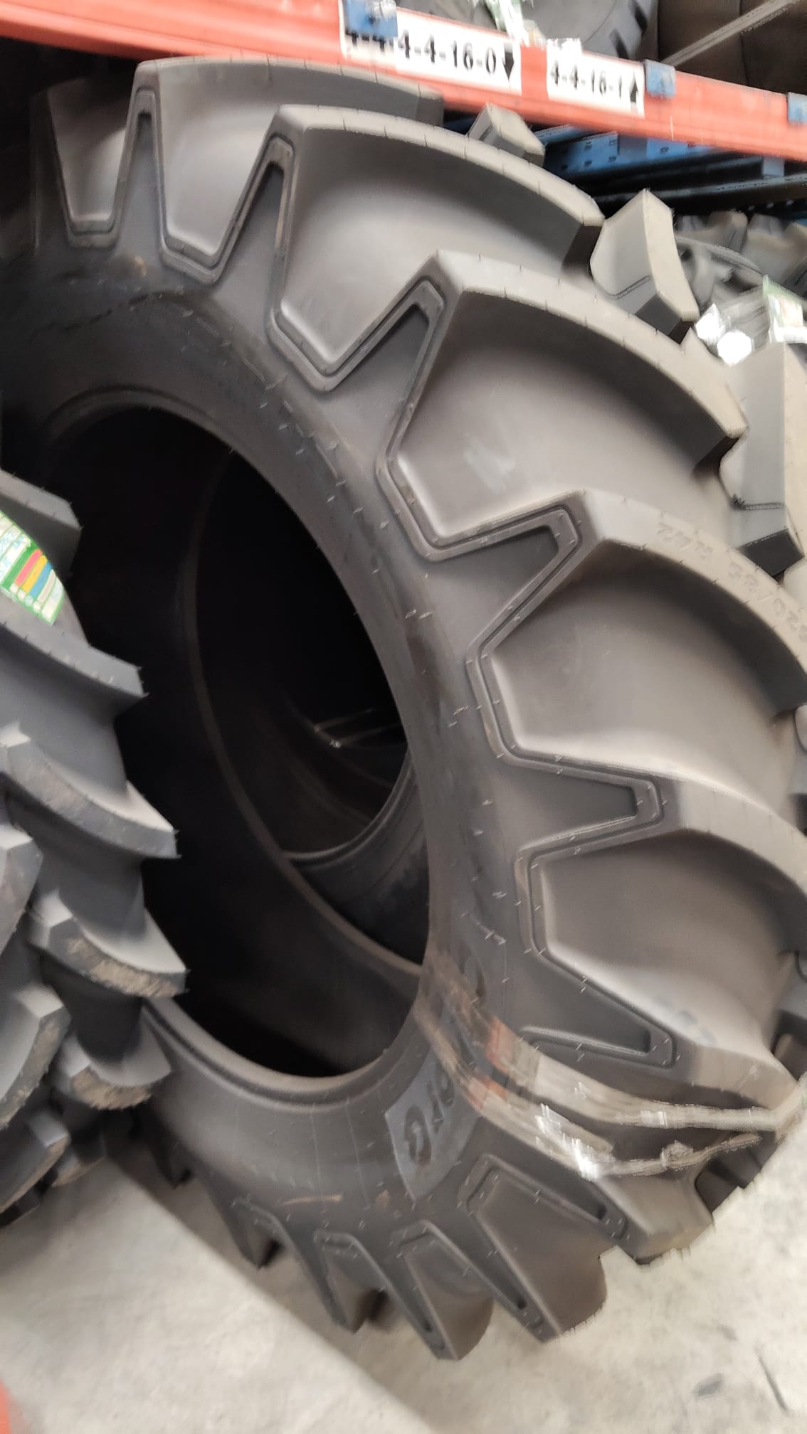 CULTOR 520/85R42 - Imagen 3