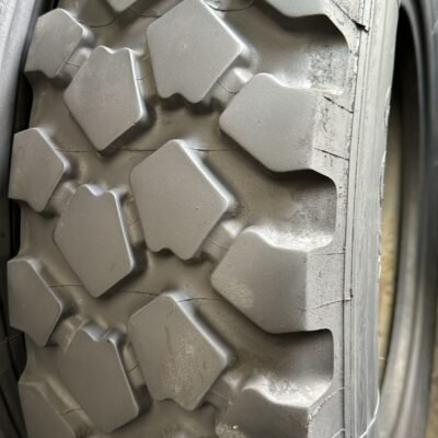 MICHELIN 275/80R20