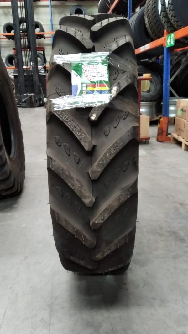 KLEBER 320/85R32 - Imagen 2