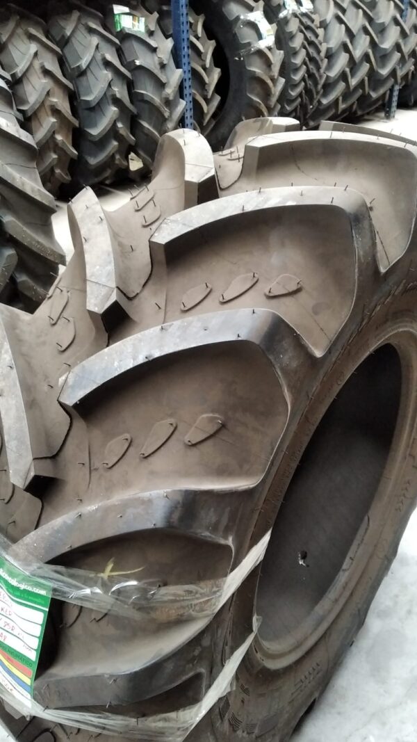 KLEBER 420/85R24 - Imagen 3