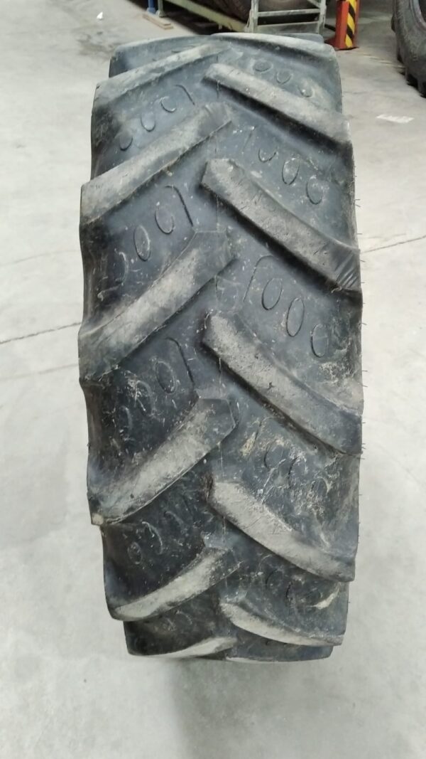BKT 340/85R24 - Imagen 2