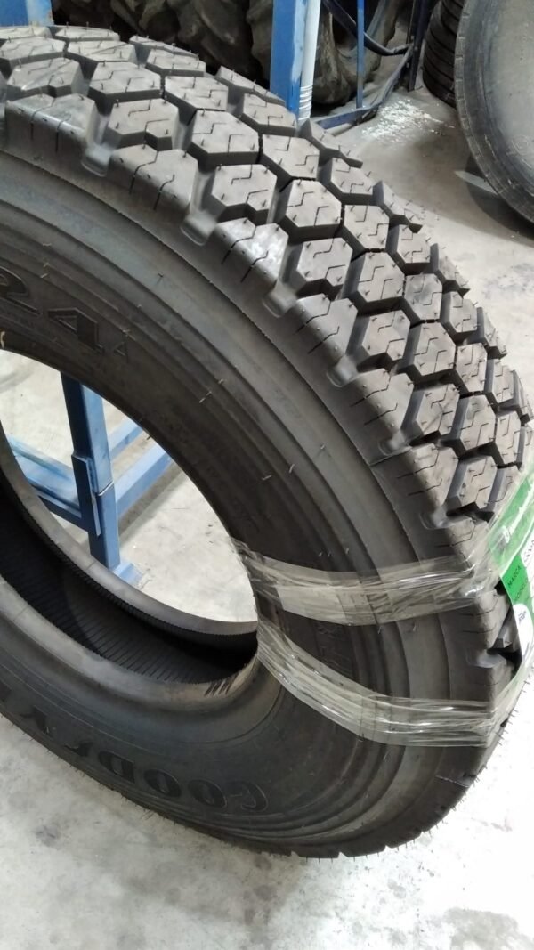 GOODYEAR 10.00R20 - Imagen 3