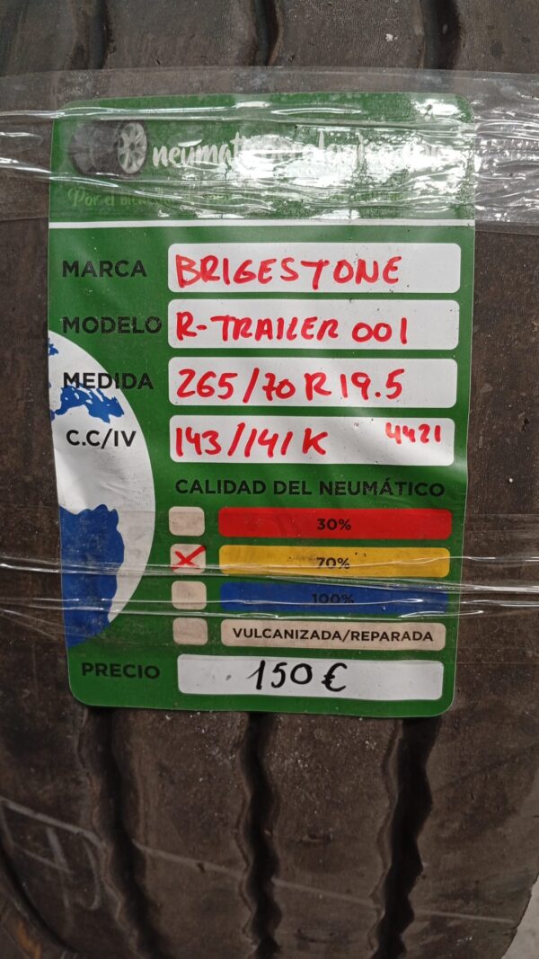 BRIDGESTONE 265/70R19.5