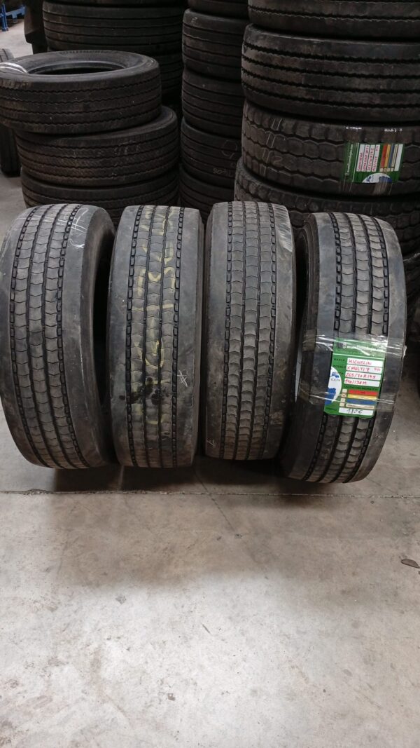 MICHELIN 265/70R19.5 - Imagen 2