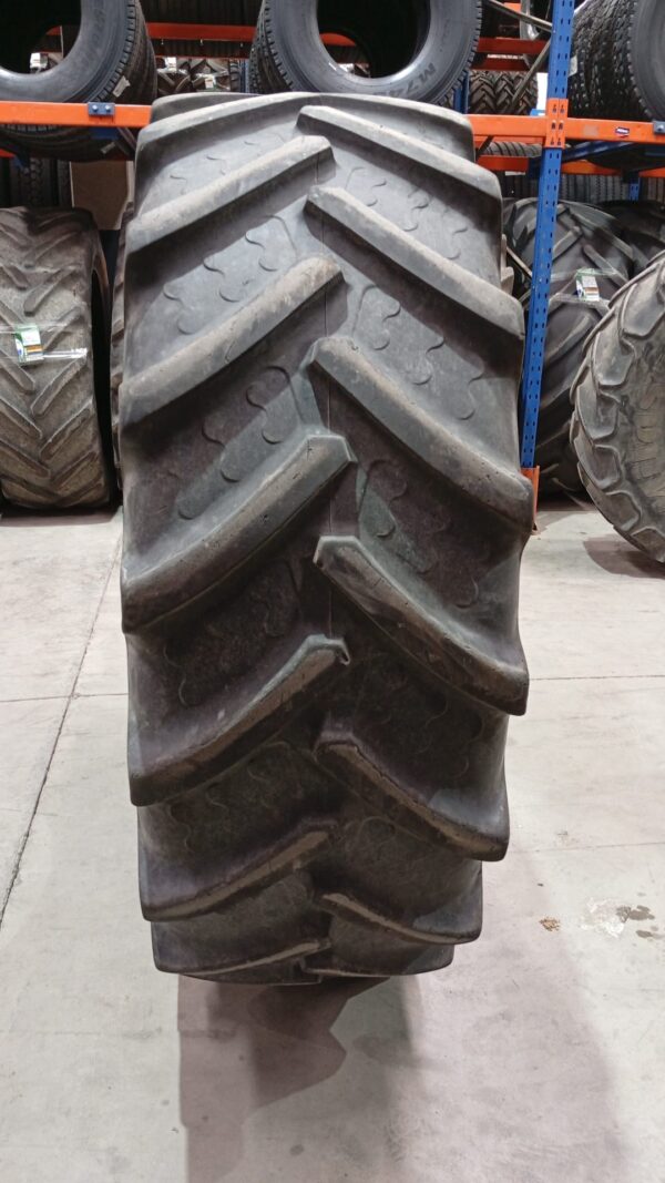 BKT 620/70R42 - Imagen 6