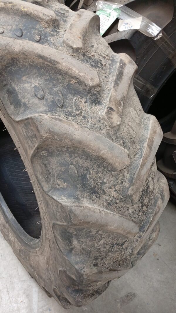 BKT 380/85R28 - Imagen 5