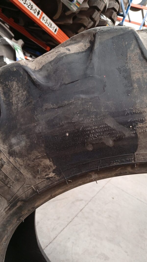 BKT 380/85R28 - Imagen 3