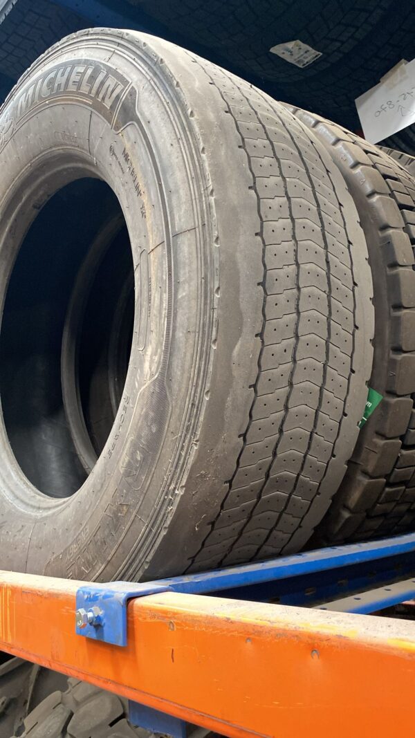 MICHELIN 315/70R22.5 - Imagen 4