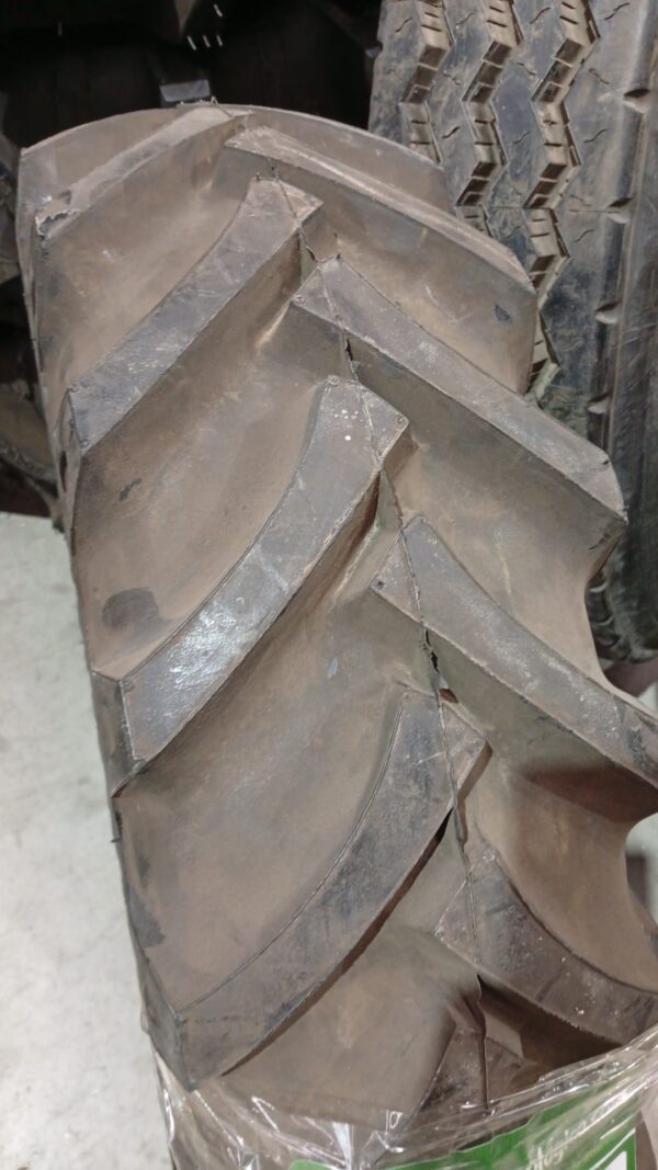 FIRESTONE 7.00-12 - Imagen 3