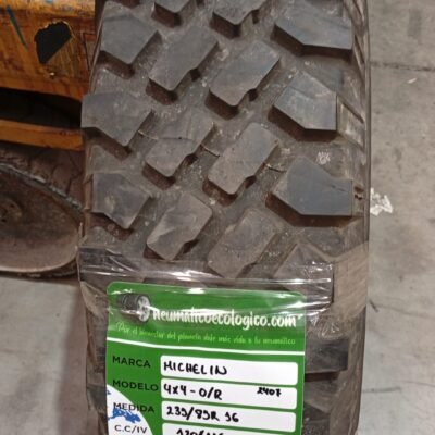 MICHELIN 235/85R16