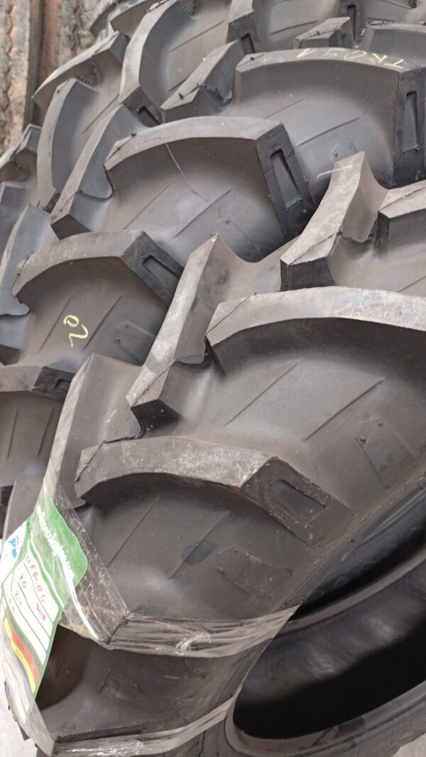TRELLEBORG 9.5R24 - Imagen 3