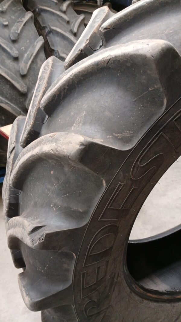 VREDESTEIN 520/70R38 - Imagen 3