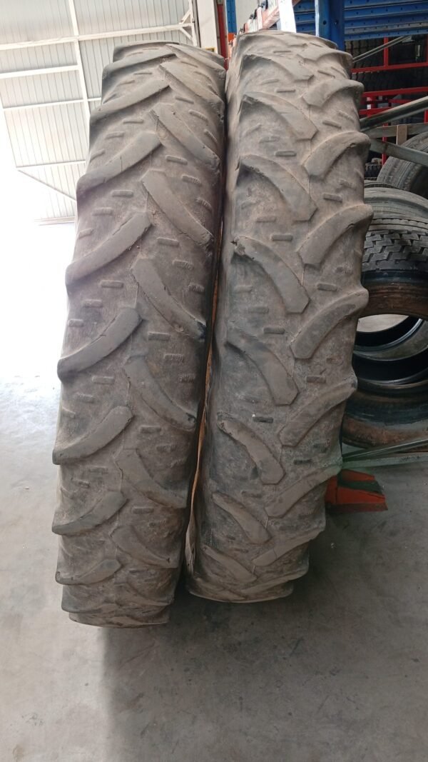 KLEBER 270/95R48 + LLANTAS COMPLETAS - Imagen 3