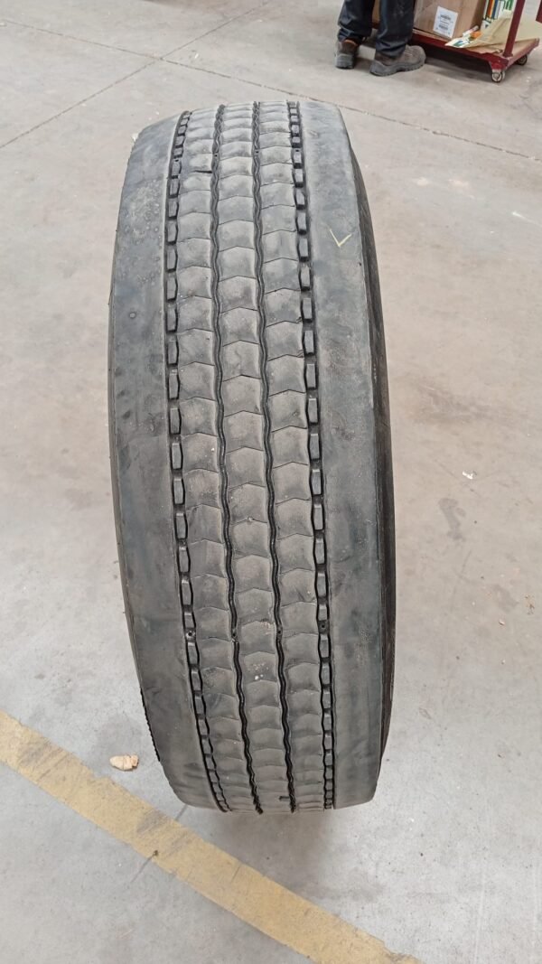 MICHELIN 295/80R22.5 - Imagen 2