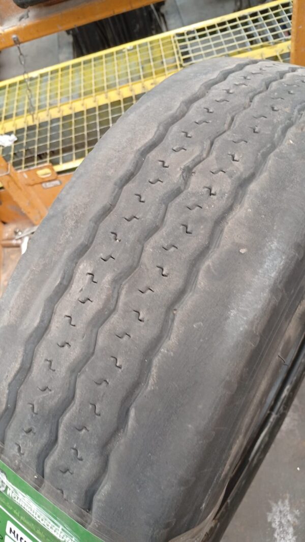 MICHELIN 215/75R17.5 - Imagen 3