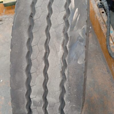 BRIDGESTONE 215/75R17.5