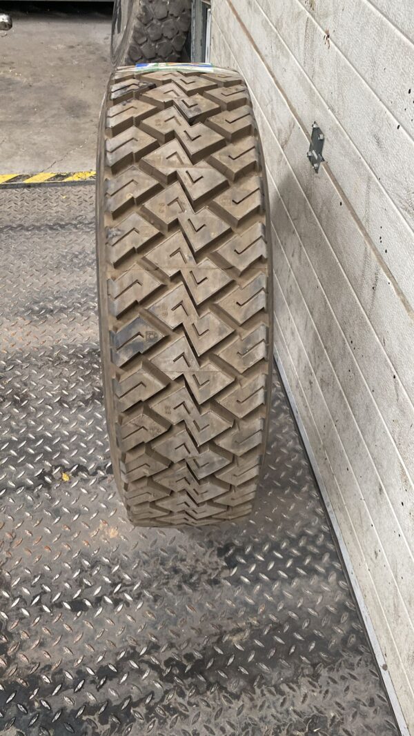 MICHELIN 265/70R19.5 - Imagen 2