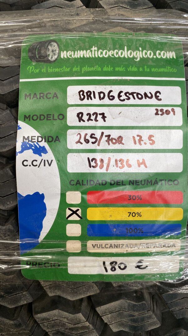 BRIDGESTONE 265/70R19.5