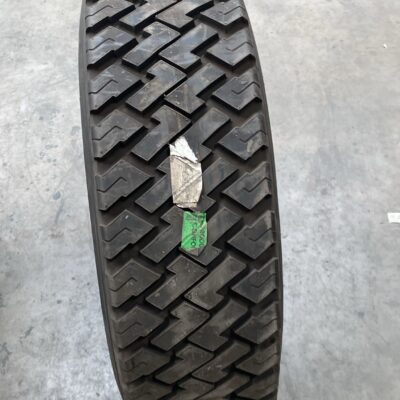 BRIDGESTONE 245/70R19.5