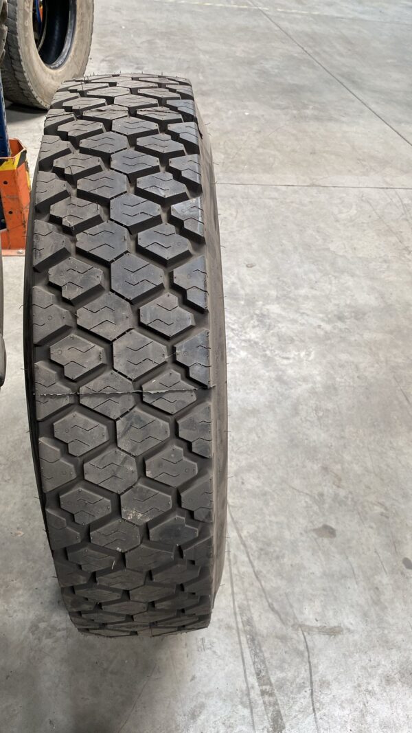 RECA 12R22.5 - GOODYEAR - Imagen 2