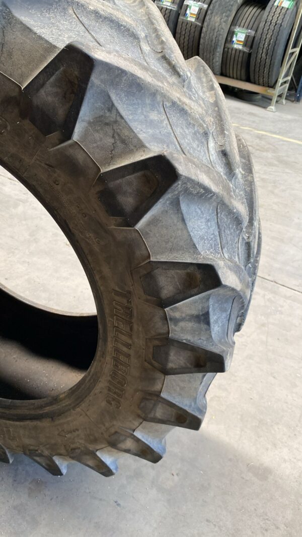 TRELLEBORG 440/65R28 - Imagen 3