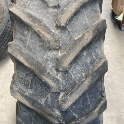 TRELLEBORG 440/65R28