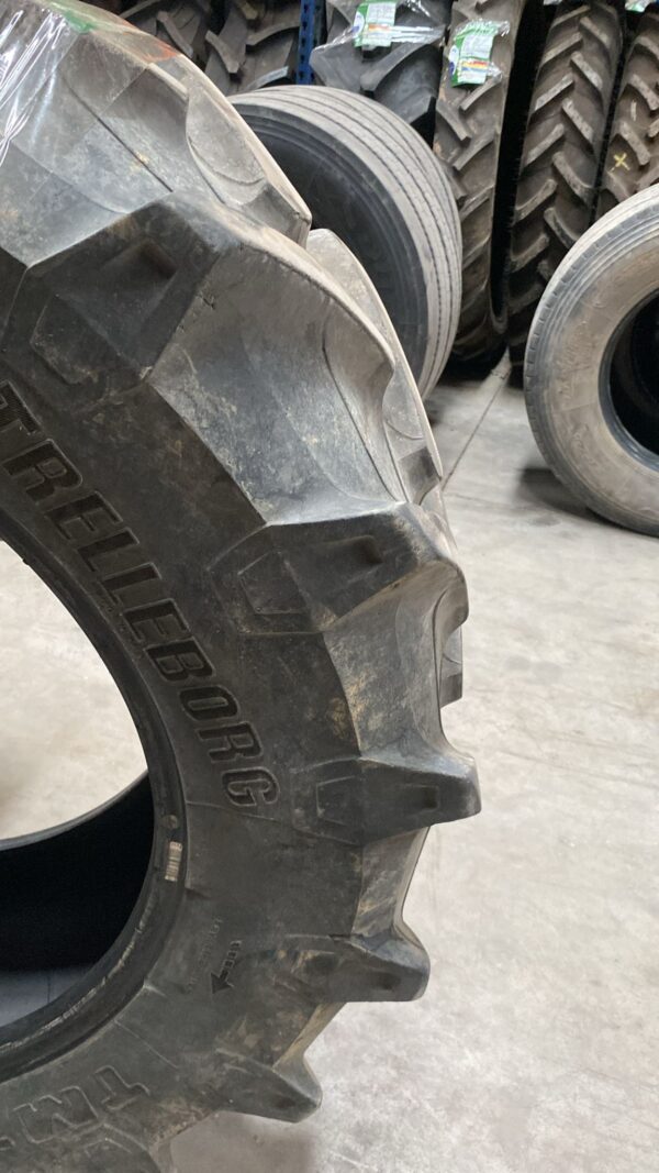 TRELLEBORG 360/70R28 - Imagen 3