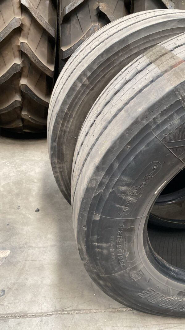 BRIDGESTONE 385/55R22.5 - Imagen 3