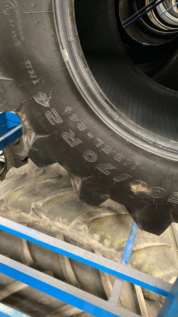 TRELLEBORG 500/70R24 - Imagen 3