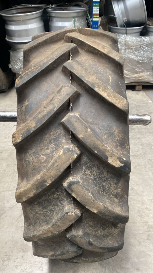 MITAS 420/85R24 - Imagen 2