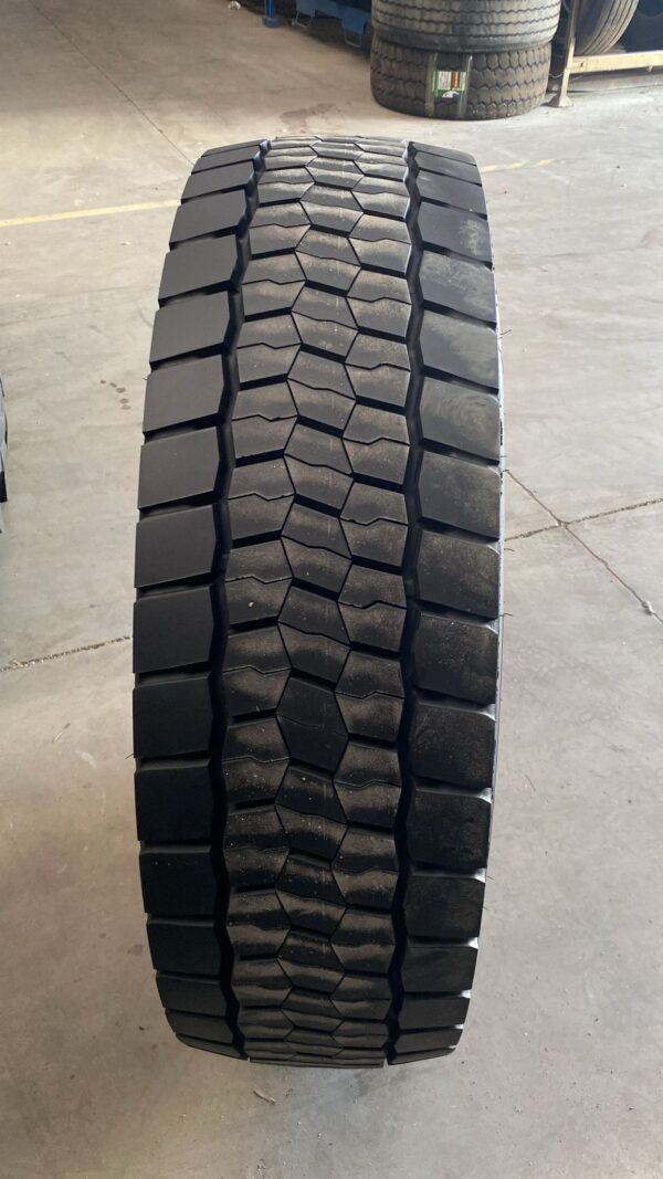 BRIDGESTONE 315/80R22.5 - Imagen 2