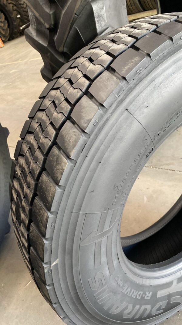 BRIDGESTONE 315/80R22.5 - Imagen 3
