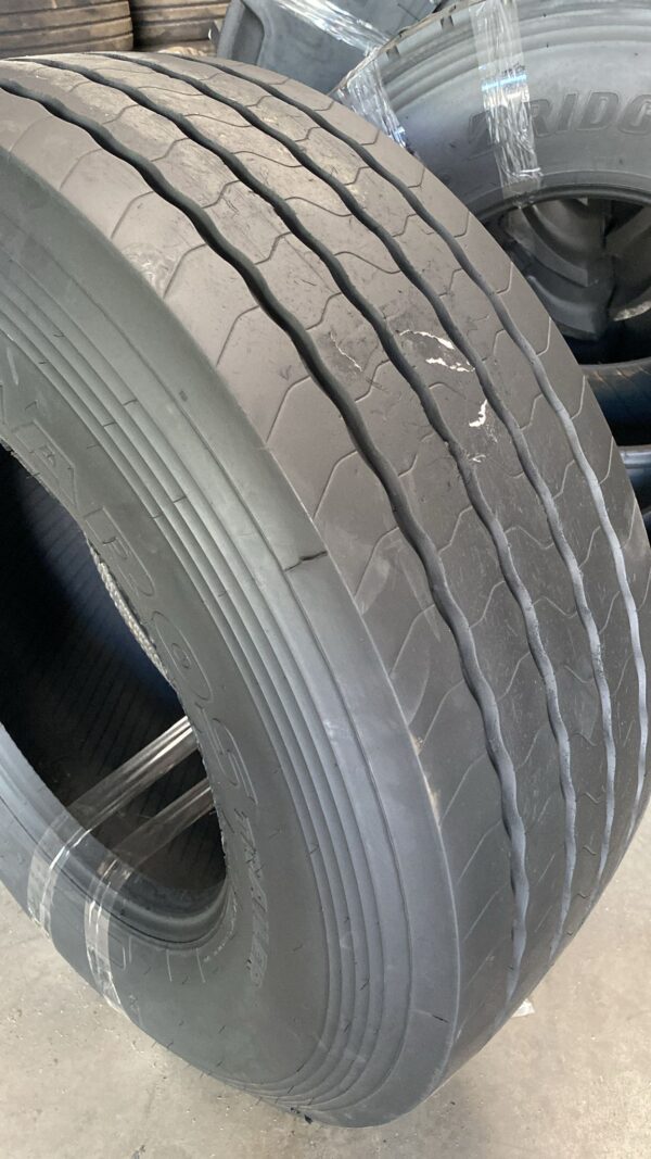 PHAROS 385/65R22.5 - Imagen 4