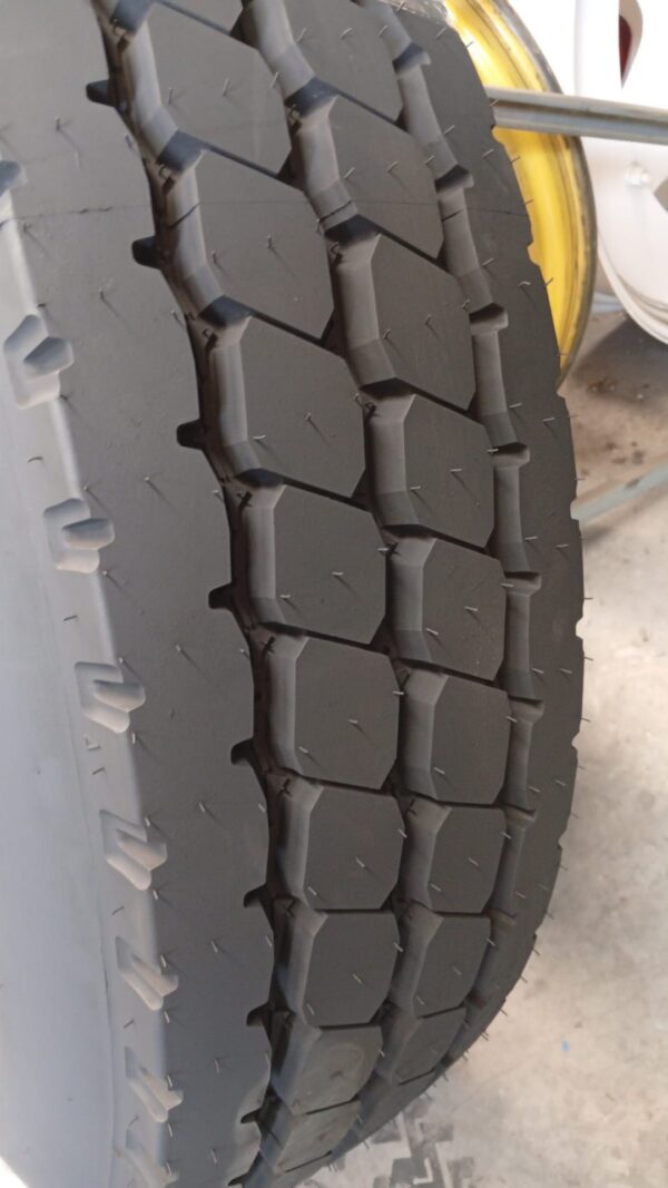 GOODYEAR 12R22.5 - Imagen 3