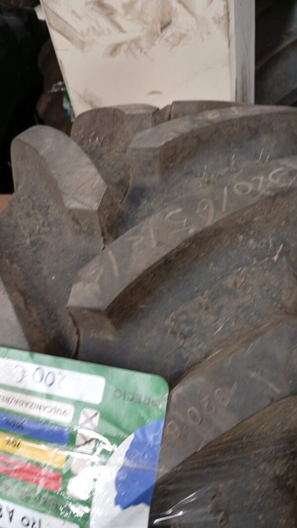 BKT 320/65R16 - Imagen 5