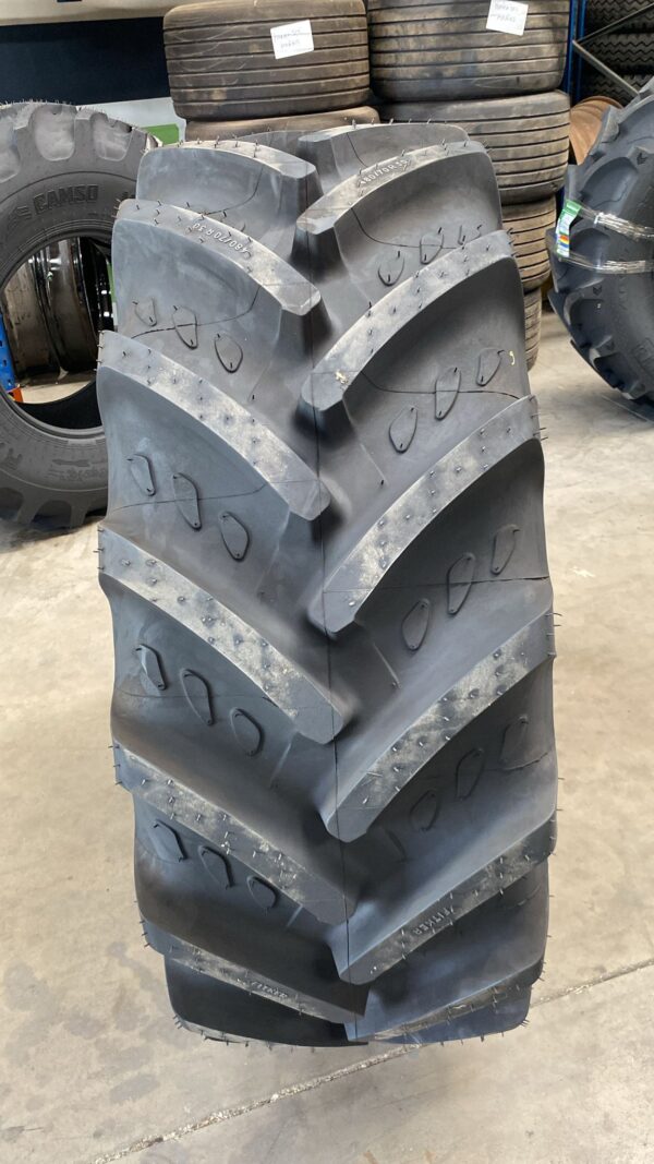 KLEBER 480/70R30 - Imagen 2