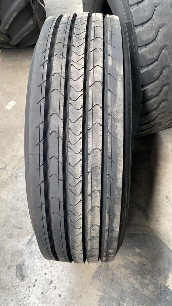 MICHELIN 315/70R22.5 - Imagen 2