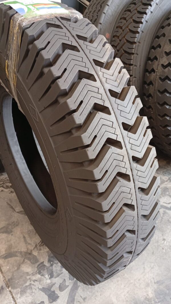 GOODYEAR 11.00R20 - Imagen 3