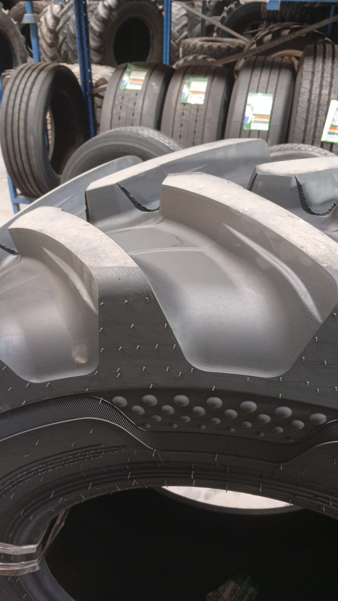 ALLIANCE 420/85R24 - Imagen 3