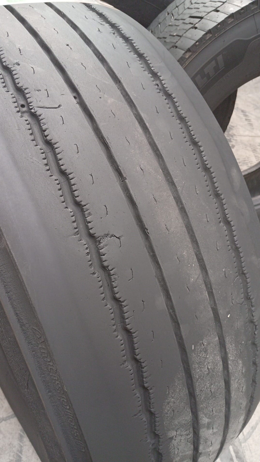 MICHELIN 385/65R22.5 - Imagen 5