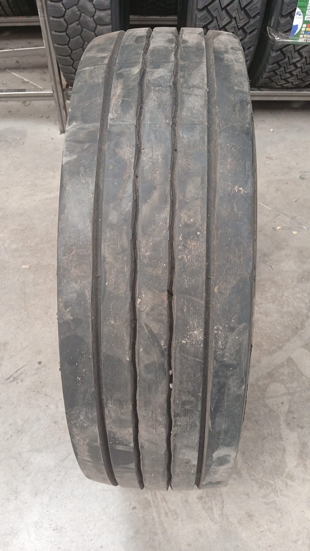 CONTINENTAL 265/70R19.5 - Imagen 4