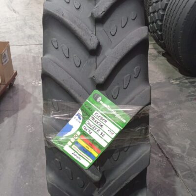 KLEBER 320/85R32
