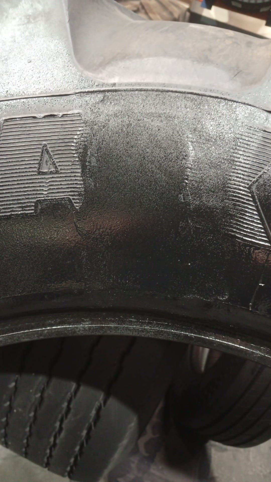 VREDESTEIN 420/70R28 - Imagen 3