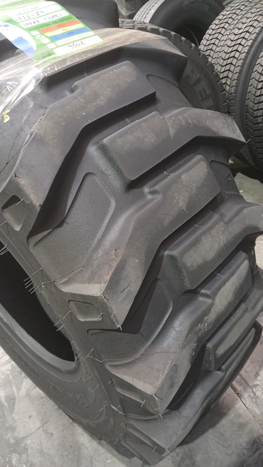 MITAS 17.5L24 - Imagen 3