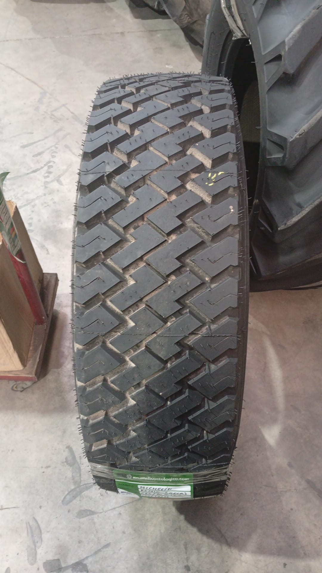 REMIX 285/70R19.5 - Imagen 2