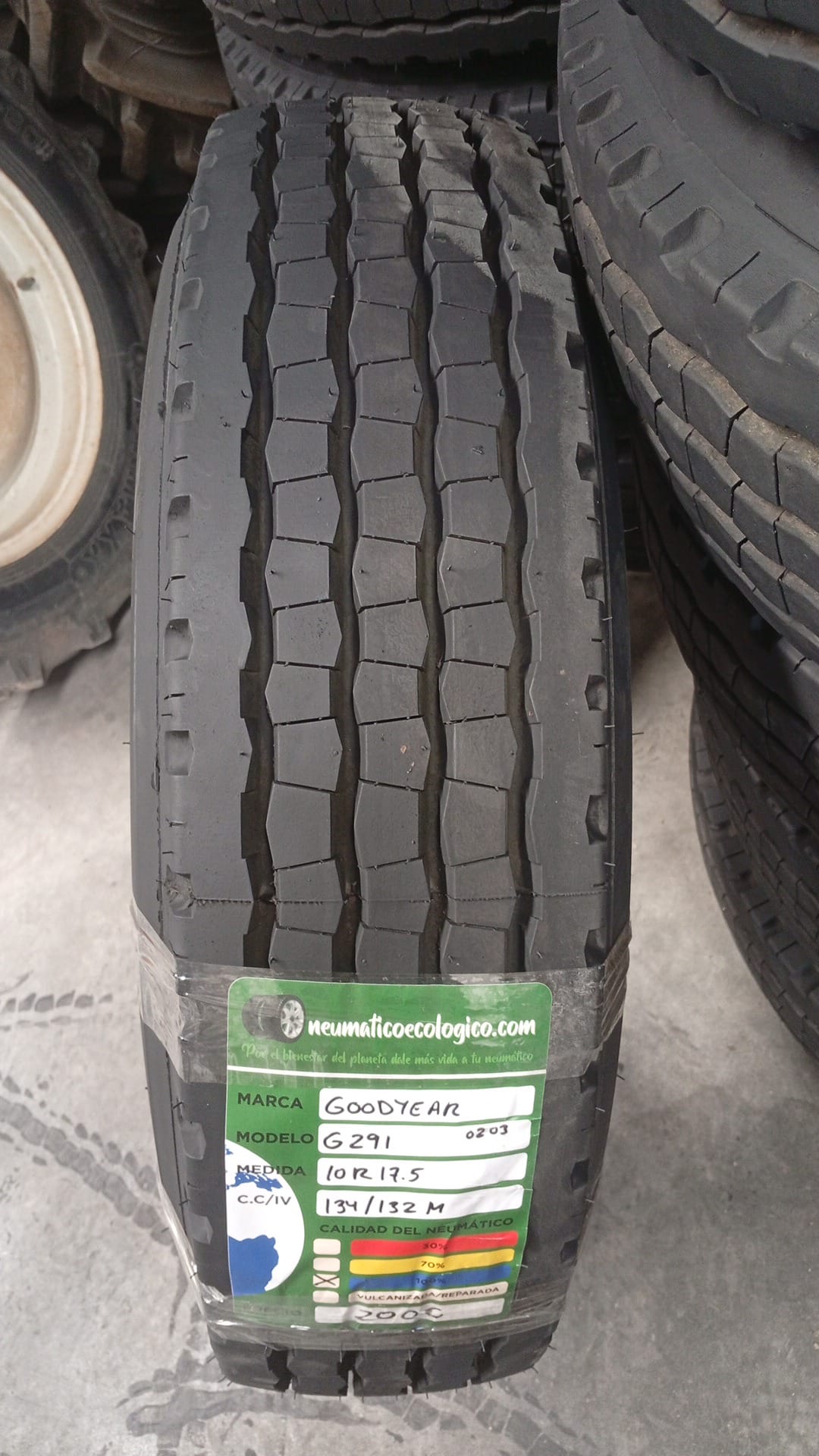 GOODYEAR 10R17.5 - Imagen 3