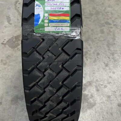 BRIDGESTONE 265/70R19.5