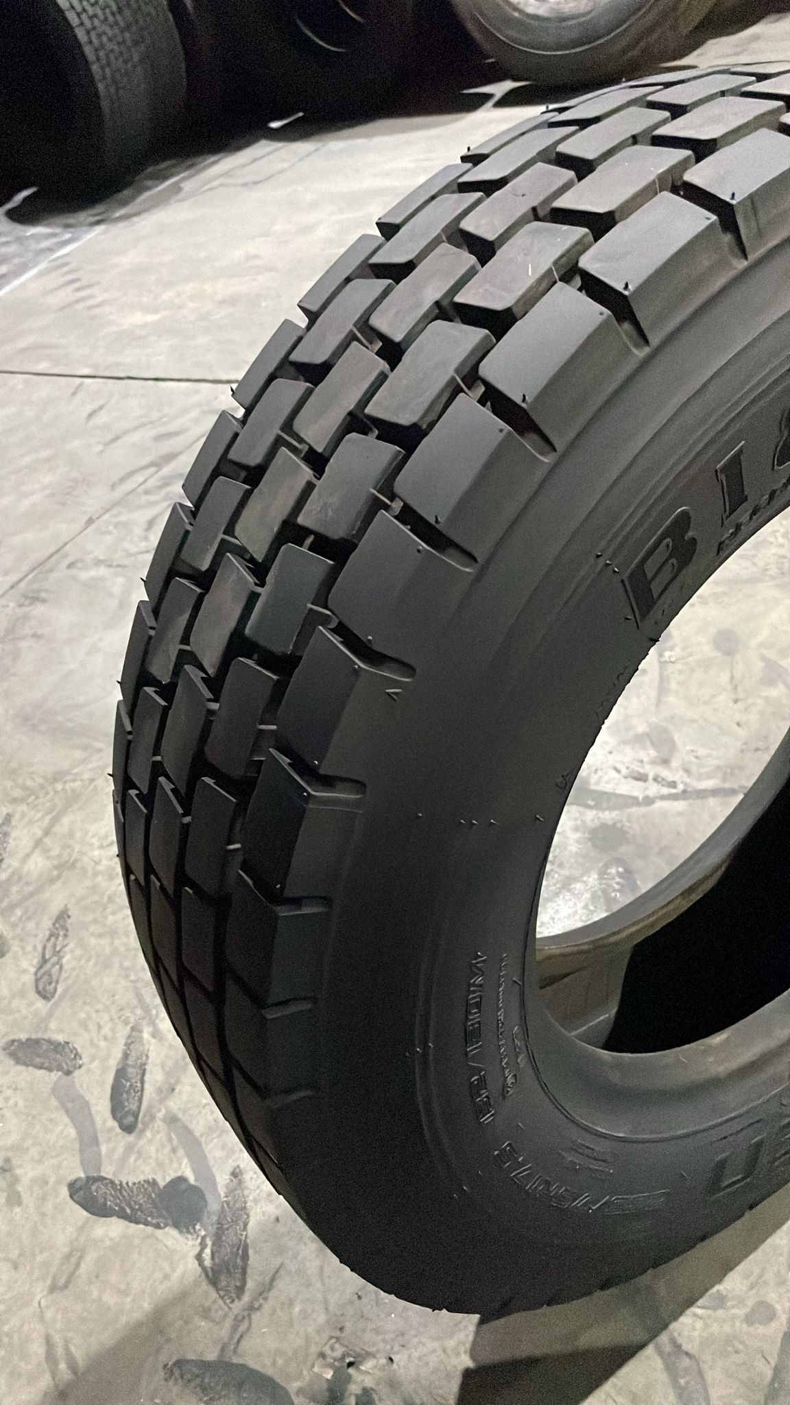 FALKEN 235/75R17.5 - Imagen 3